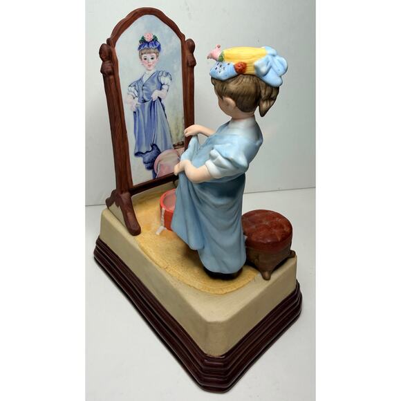 VTG Norman Rockwell Figurine Music Box "Almost Grown Up" 1986 Museum Collection - Picture 5 of 7